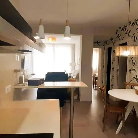 Apartment Mendoza A Un Paso De La Playa Málaga